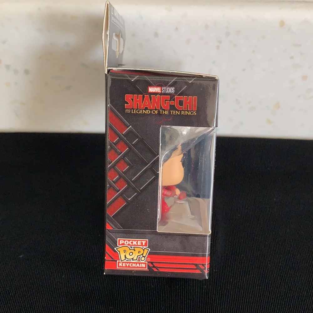 Funko Marvel Shang-Chi Katy Bobble-Head Key Chain - Picture 4 of 10